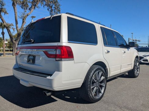 Used 2017 Lincoln Navigator Reserve image 4