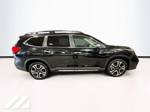 Used 2023 Subaru Ascent Touring image 4