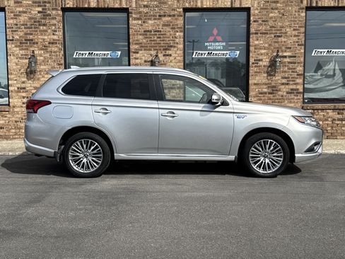 Used 2022 Mitsubishi Outlander SEL AWD/4WD image 6
