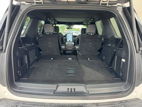 Used 2023 Ford Expedition Platinum AWD/4WD image 38