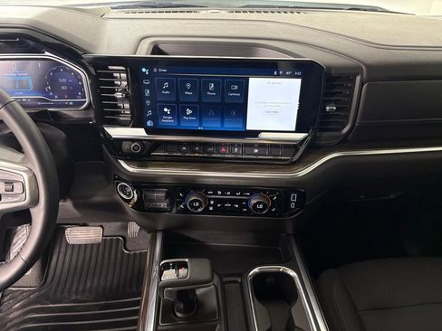 Used 2024 Chevrolet Silverado 1500 LT image 25