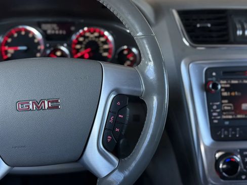 Used 2014 GMC Acadia SLT image 24