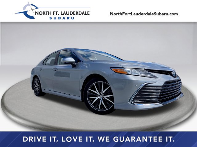 Used 2022 Toyota Camry XLE FWD image 1