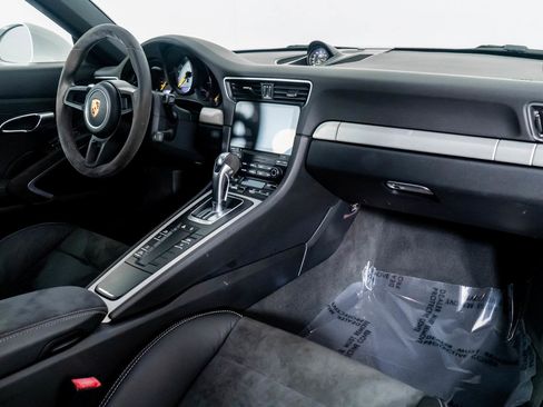 Used 2018 Porsche 911 GT3 w/ Sport Chrono Package image 48