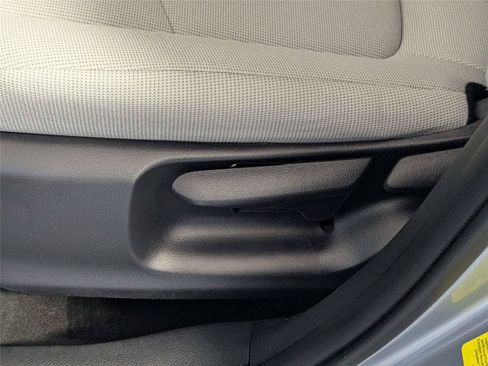 Certified 2023 Toyota Corolla Cross L FWD image 12