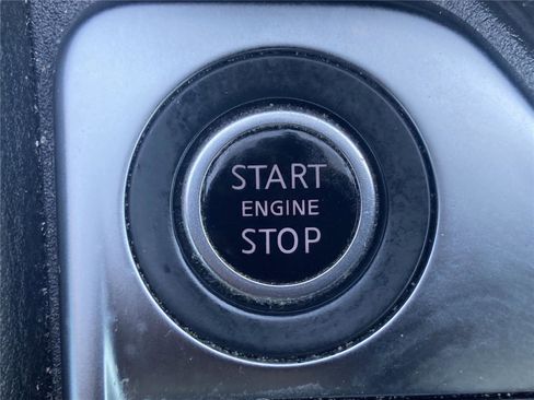 Used 2020 Nissan Sentra SV image 18