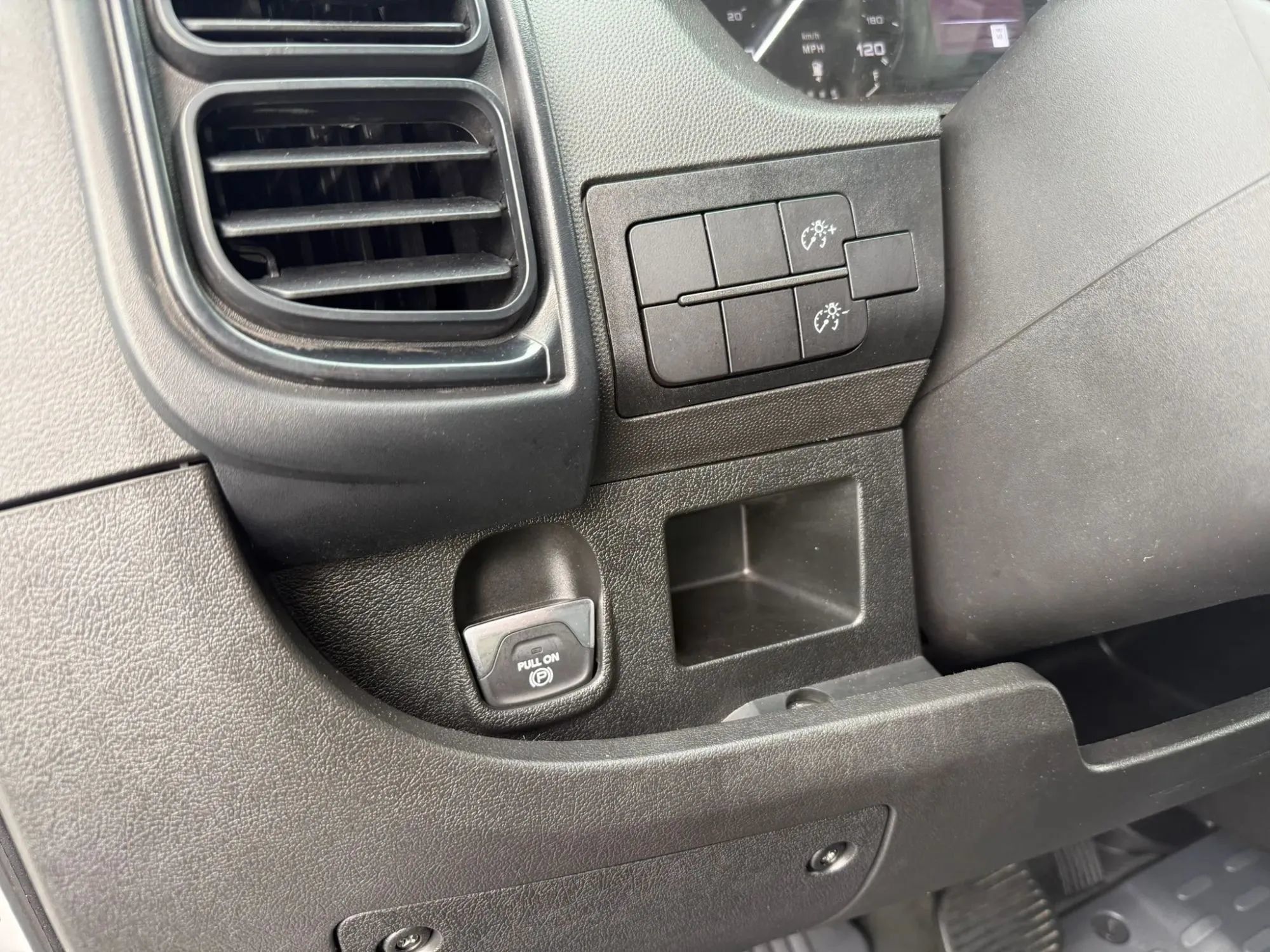 Used 2023 RAM ProMaster 1500 FWD image 14