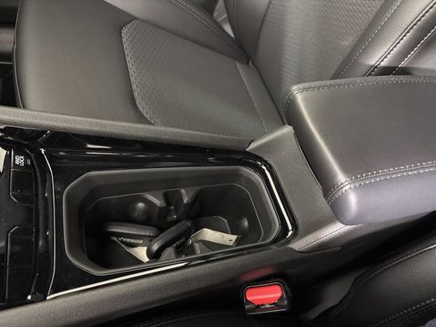 New 2026 Jeep Compass Latitude AWD/4WD image 32