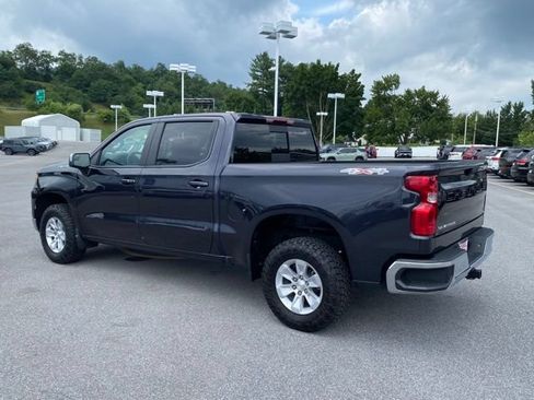 Used 2024 Chevrolet Silverado 1500 LT w/ Convenience Package II AWD/4WD image 3