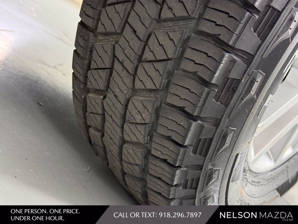 Used 2019 Nissan Frontier SV RWD image 14
