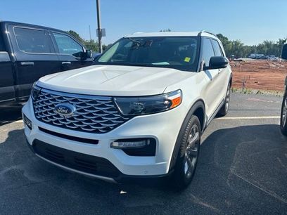 Used 2020 Ford Explorer Platinum w/ Premium Technology Package