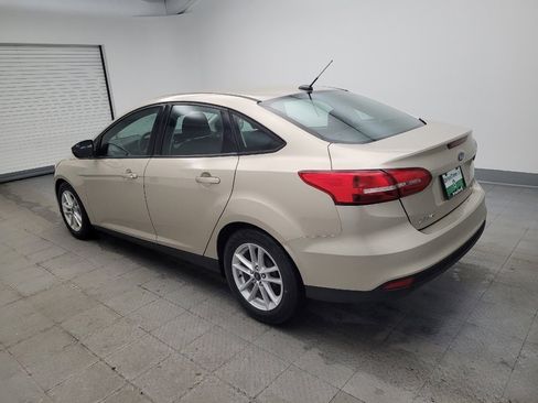 Used 2017 Ford Focus SE image 3