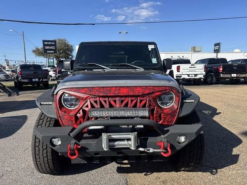 Used 2020 Jeep Wrangler Unlimited Sport image 2