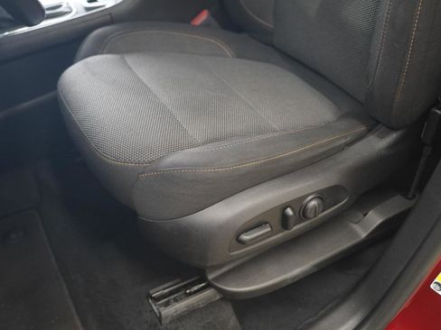 Used 2018 Chevrolet Traverse LT AWD/4WD image 26