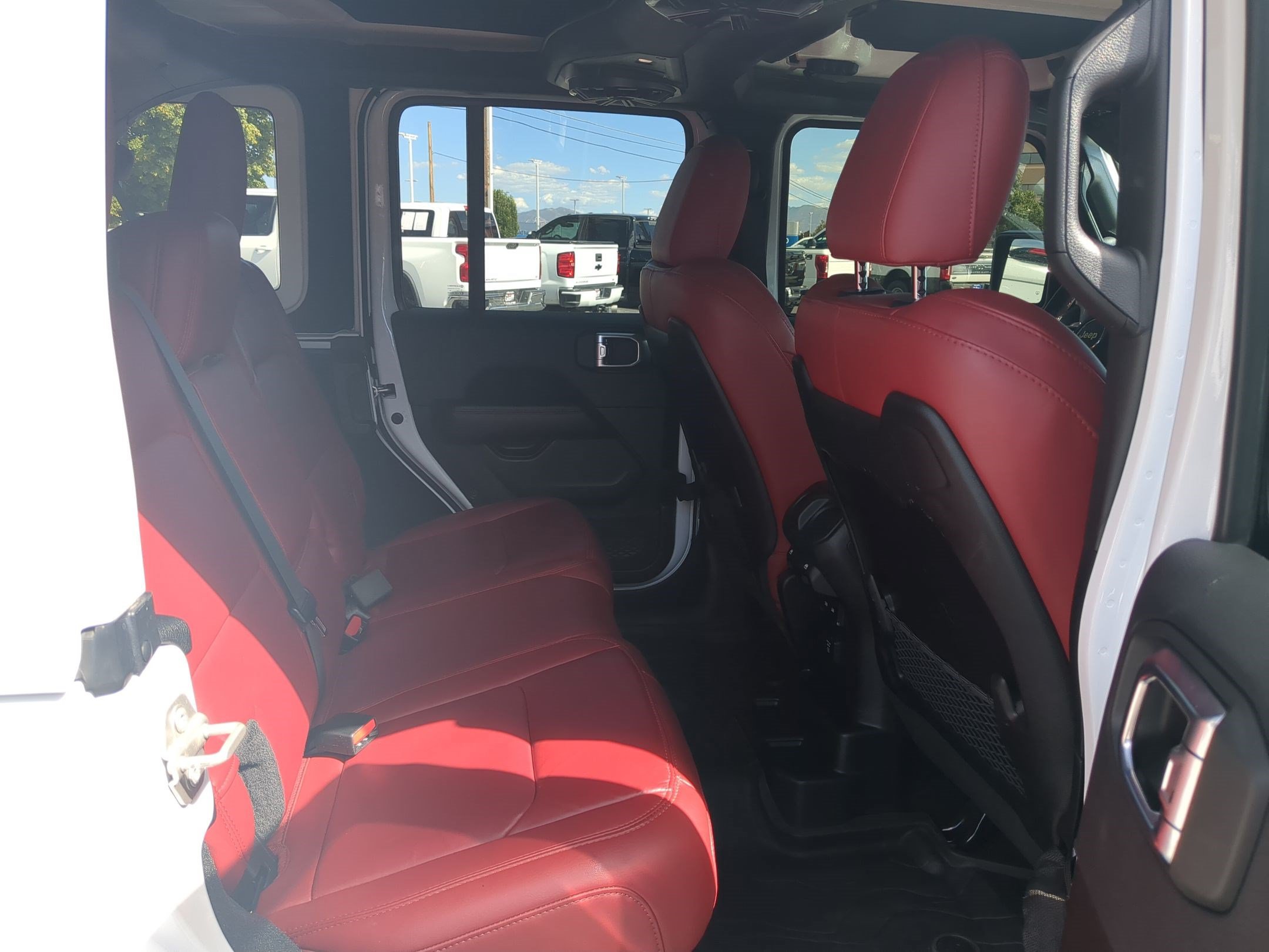 Used 2024 Jeep Wrangler Unlimited Rubicon 392 AWD/4WD image 32