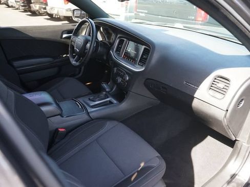 Used 2022 Dodge Charger SXT w/ Blacktop Package AWD/4WD image 17