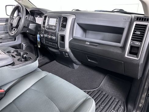 Used 2018 RAM 1500 Express image 30