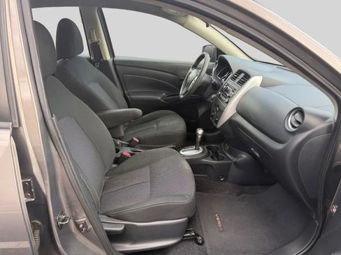 Used 2017 Nissan Versa SV FWD image 15
