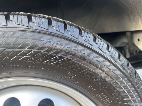 Used 2022 Ford Transit 350 XLT image 29