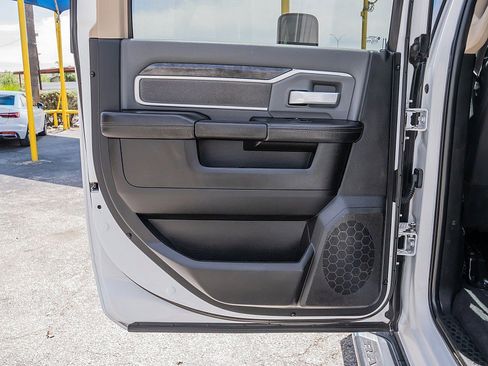 Used 2020 RAM 3500 Big Horn image 12