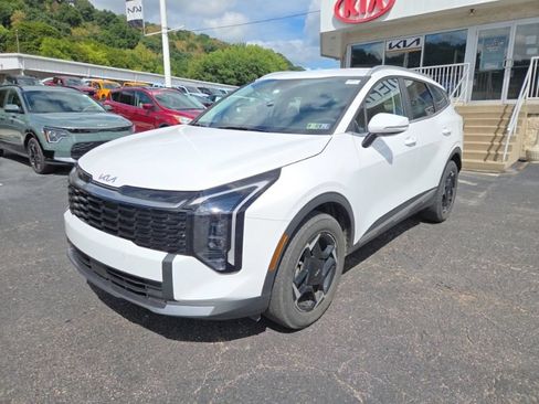 Used 2026 Kia Sportage EX AWD/4WD image 3