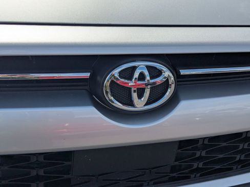 Used 2022 Toyota 4Runner TRD Off-Road Premium w/ Moonroof Package AWD/4WD image 11