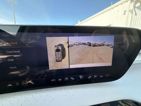 New 2026 Buick Enclave Avenir w/ Super Cruise Package AWD/4WD image 15