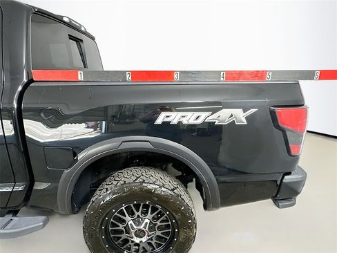 Used 2021 Nissan Titan PRO-4X w/ Pro-4x Convenience Package image 38