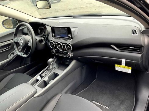 New 2024 Nissan Sentra S image 9