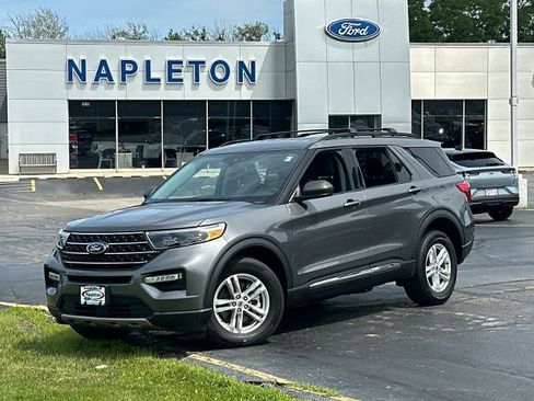 Certified 2023 Ford Explorer XLT w/ Equipment Group 202A AWD/4WD image 2