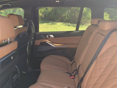 New 2026 BMW X7 xDrive40i w/ M Sport Package image 14