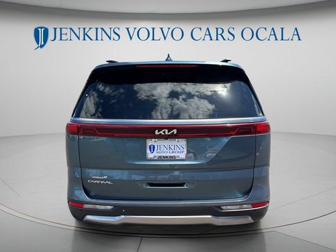 Used 2023 Kia Carnival SX Prestige FWD image 4
