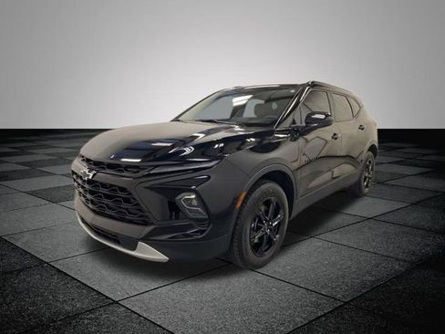 Used 2023 Chevrolet Blazer LT w/ Convenience Package AWD/4WD image 3