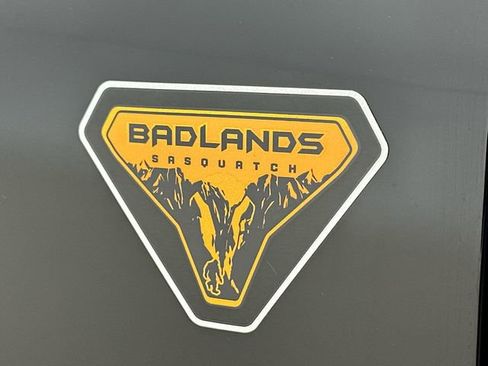 New 2026 Ford Bronco Badlands image 18