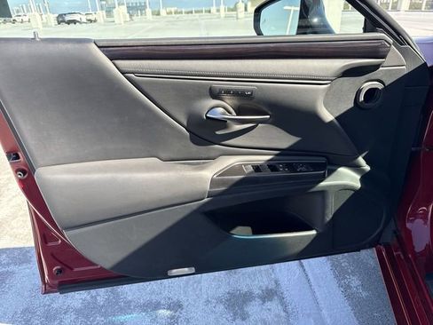 Used 2019 Lexus ES 350 350 w/ Premium Package image 13