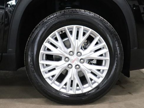 Used 2026 GMC Acadia Elevation w/ Elevation Premium Package FWD image 43