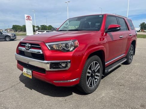 Used 2024 Toyota 4Runner Limited AWD/4WD image 2