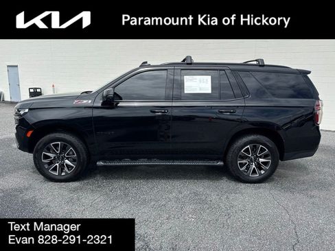 Used 2022 Chevrolet Tahoe Z71 w/ Luxury Package AWD/4WD image 4