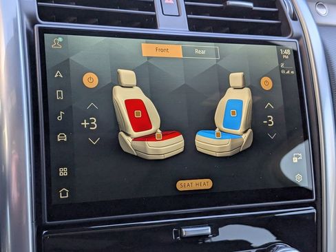 Certified 2024 Land Rover Discovery Dynamic SE image 17