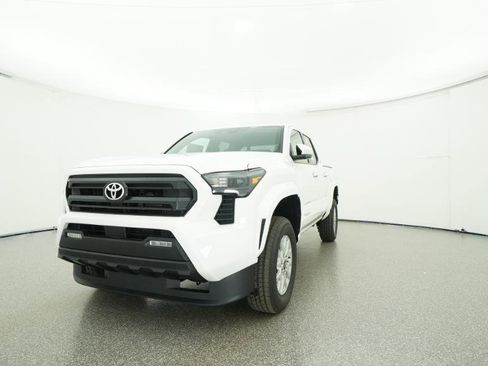 New 2026 Toyota Tacoma SR5 image 4