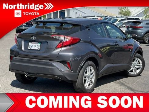 Used 2021 Toyota C-HR LE FWD image 4