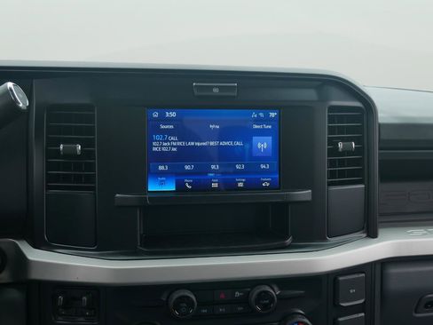 New 2025 Ford F250 XL w/ XL Chrome Package RWD image 46