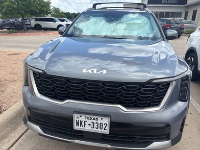 Used 2025 Kia Sorento S w/ Panoramic Sunroof Package