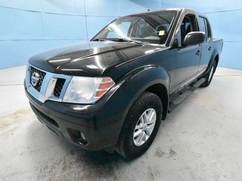 Used 2017 Nissan Frontier SV w/ SV Value Truck Package AWD/4WD image 30
