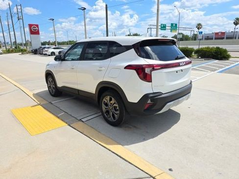 Used 2026 Kia Seltos LX FWD image 6