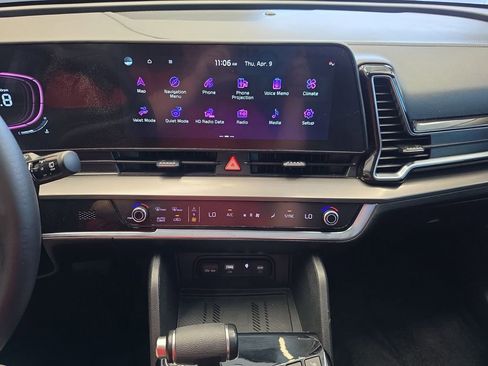 Certified 2024 Kia Sportage EX FWD image 25