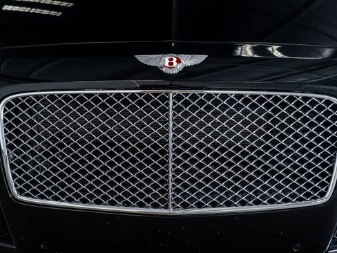 Used 2015 Bentley Flying Spur V8 image 16