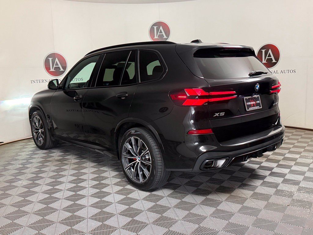 Used 2024 BMW X5 xDrive40i w/ M Sport Package AWD/4WD image 6