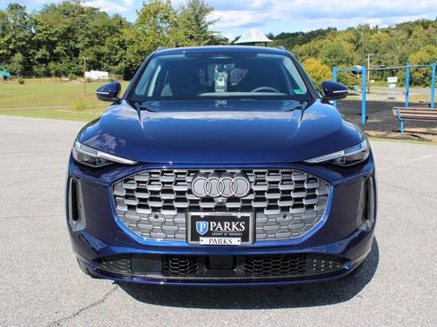 New 2025 Audi Q5 Premium Plus AWD/4WD image 3