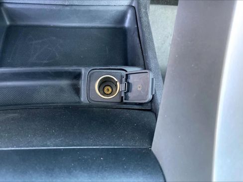 Used 2014 Ford Fusion SE w/ Equipment Group 202A image 31